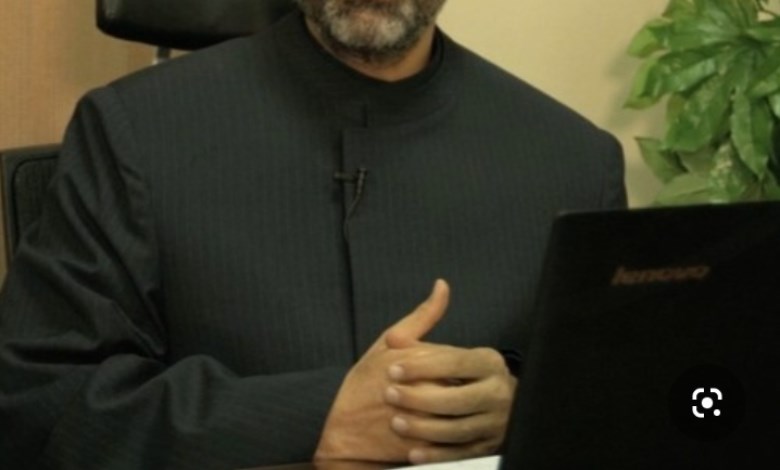 الدكتور على فخر