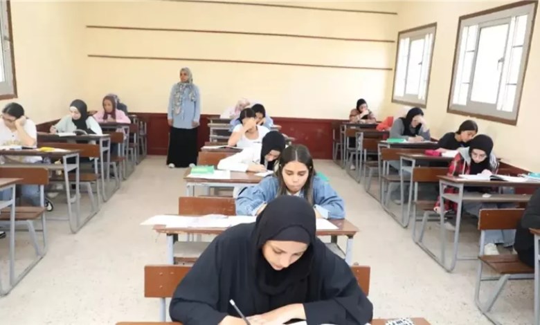 طلاب الثانوية العامة 
