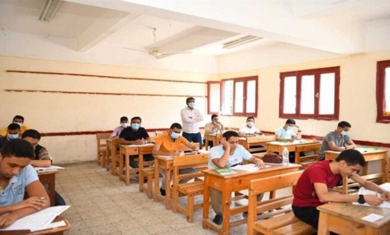 طلاب الثانوية العامة 