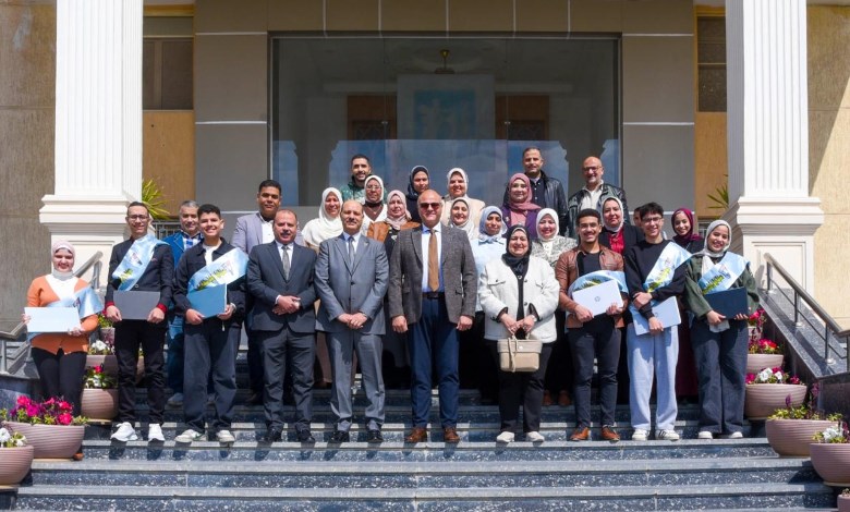 تكريم أوائل طلبة الثانوية العامة بالإسكندرية