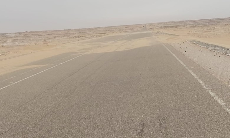 إعادة فتح طريق ديروط – الفرافرة بأسيوط