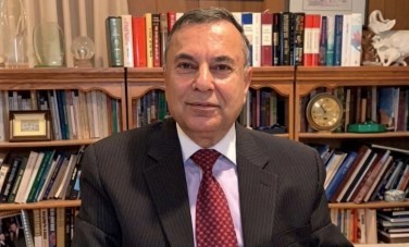 السفير مسعود معلوف 