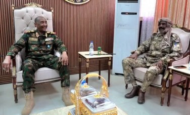 القائد المنشق اللواء النور القبة 