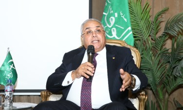 الدكتور هاشم السيد