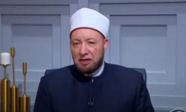 الشيخ عويضة عثمان أمين الفتوى بدار الإفتاء