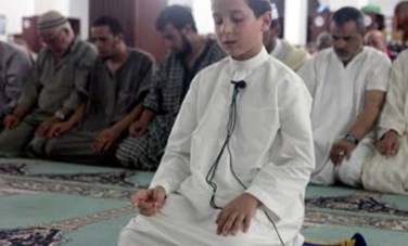 إمامة المصلين 