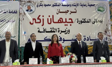 وزيرة الثقافة فى زيارة تفقدية بقنا 