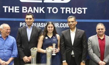 وزير الشباب والرياضة ومحافظ البحر الأحمر من نهائي بطولة الاسكواش الدولية بالجونة 