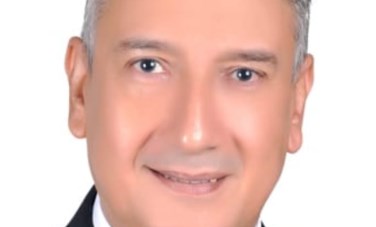 الدكتور عادل العايدي