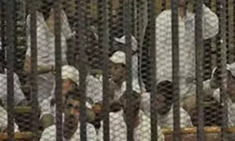المتهمين