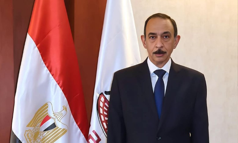 محافظ سوهاج يقرر تطبيق نظام العمل عن بعد 