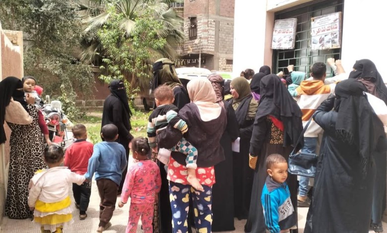 الكشف على أكثر من 4 آلاف مواطن بسوهاج 