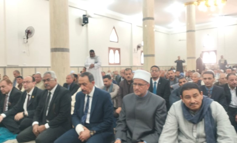 محافظ سوهاج ووكيل وزارة الأوقاف بسوهاج يفتتحان مسجد الشيخ جمعة