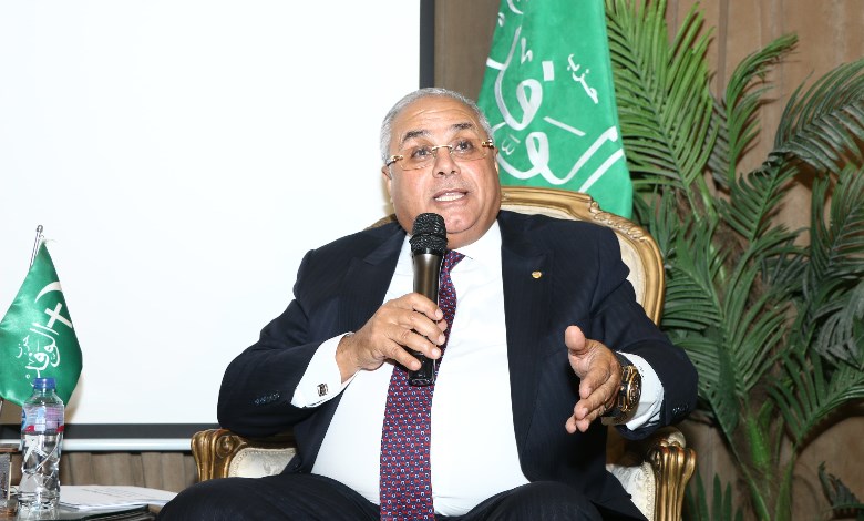 الدكتور هاشم السيد