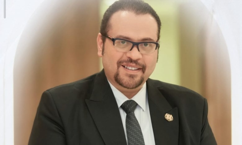 الدكتور أحمد البيلي وكيل وزارة الصحة 