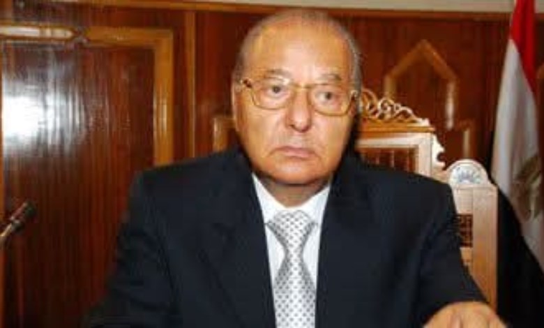 د محمود حمدى زقزوق 