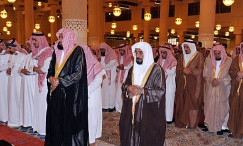 صلاة الإمام على الميت 