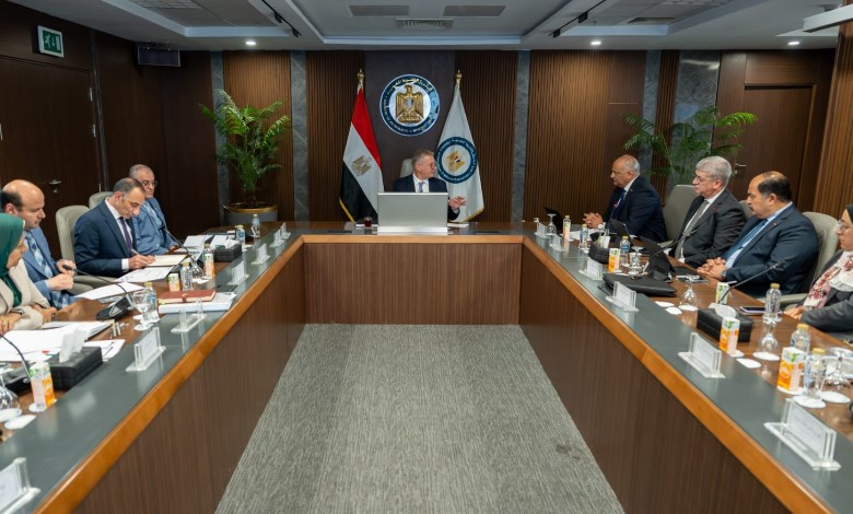 المهندس كريم بدوي وزير البترول والثروة المعدنية 