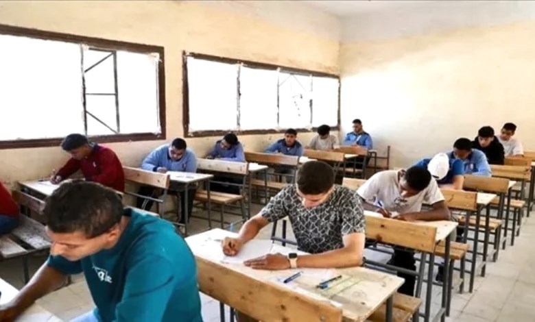 طلاب الثانوية العامة 