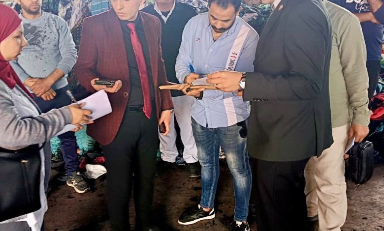 جانب من معاينة النيابة الإدارية لموقع الحريق 