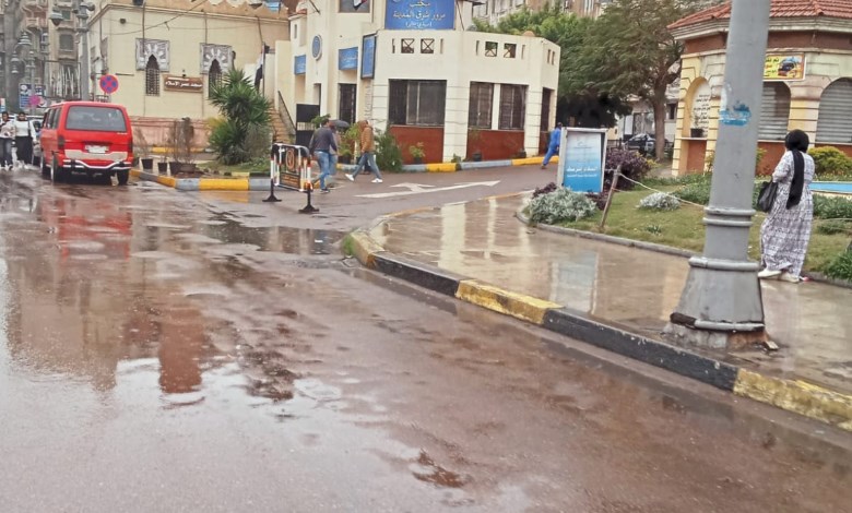 سقوط امطار متفاوتة الشدة على الإسكندرية
