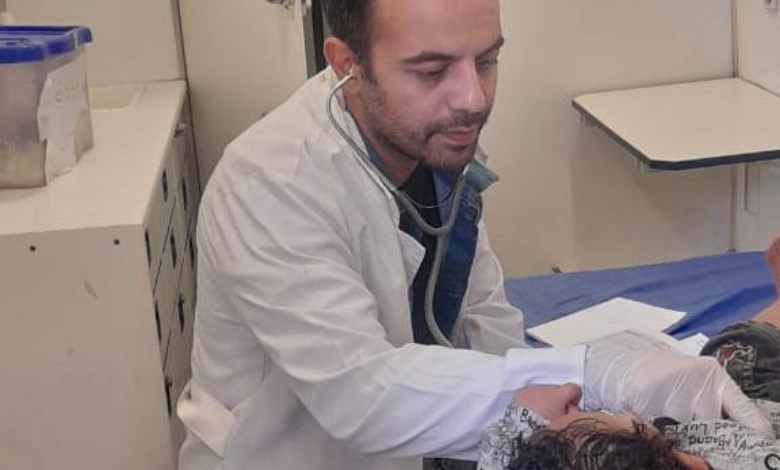 الكشف الطبي على 838 مواطنًا في قافلة مجانية بقنا