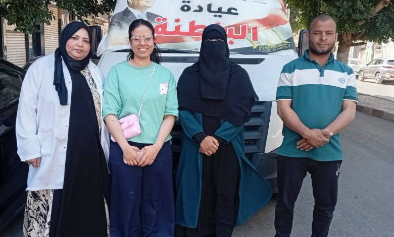 قوافل طبية بالميادين العامة 