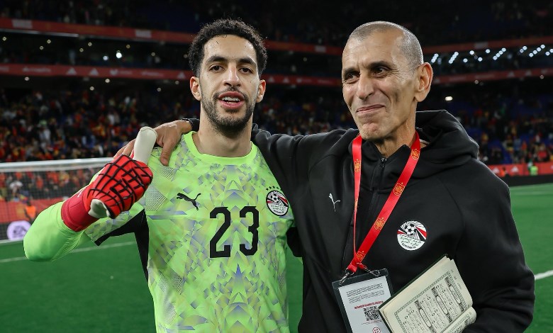 مصطفى شوبير مع سعفان الصغير مدرب حراس منتخب مصر 