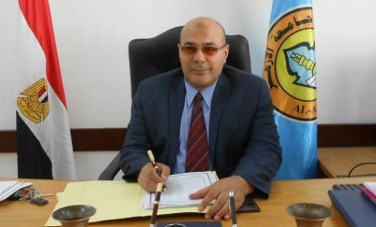 غانم السعيد عميد كليتي الإعلام واللغة العريية الأسبق بجامعة الأزهر 