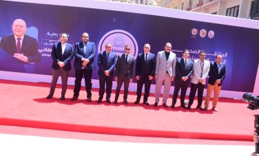 رئيس جامعة سوهاج خلال افتتاح الملتقى الصحي الأول لاعتماد المستشفيات 