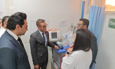 دويدار والعقدة يتفقدان وحدة الحروق بمستشفى سوهاج العام 