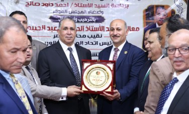 نقيب المحامين يكرم حفظة القرآن بالقليوبية