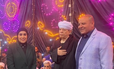 أهالي المعابدة بأسيوط يستقبلون عبدالله تمام وأماني الليثي بحفاوة كبيرة