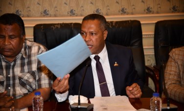 برلماني حان وقت إنهاء أزمة أراضي أبيس 