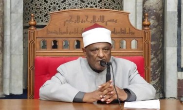 الدكتور عباس شومان 