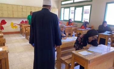 امتحانات النقل الأزهرية 