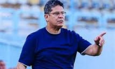 أيمن الرمادي