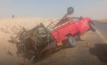 انقلاب سيارة ربع نقل في أسيوط