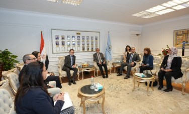 السفير الكندى ومحافظ أسيوط