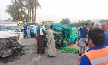 حادث تصادم ميكروباص وربع نقل