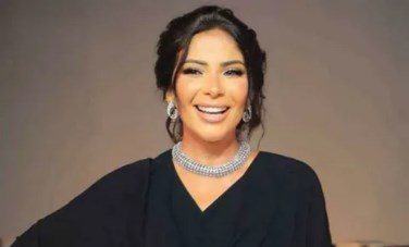 منى ذكي