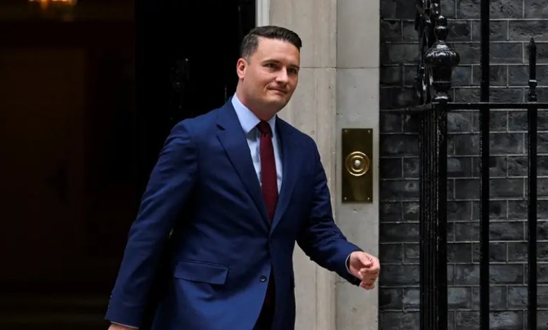 وزير الصحة المستقيل