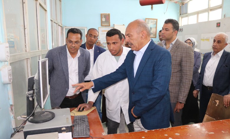محافظ السويس 