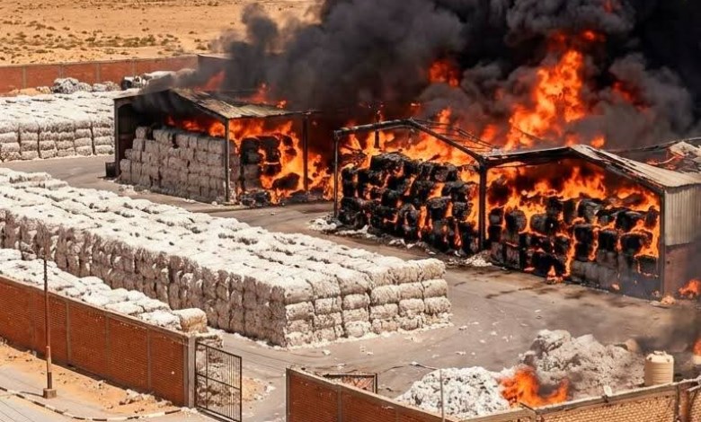 السيطرة على حريق بمصنع قطن غرب طهطا 