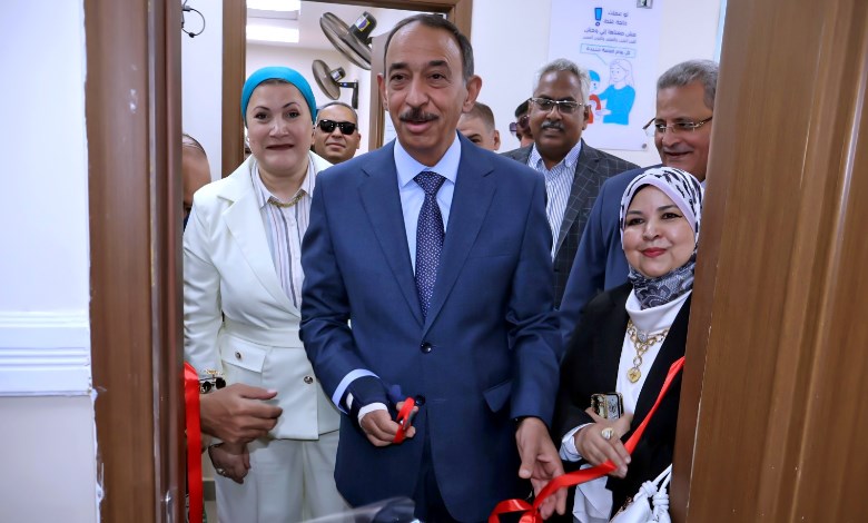 محافظ سوهاج ورئيسة المجلس القومي للطفولة والأمومة يفتتحان فرع المجلس 