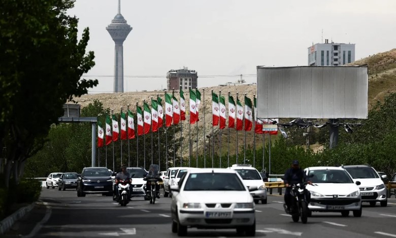 إيران