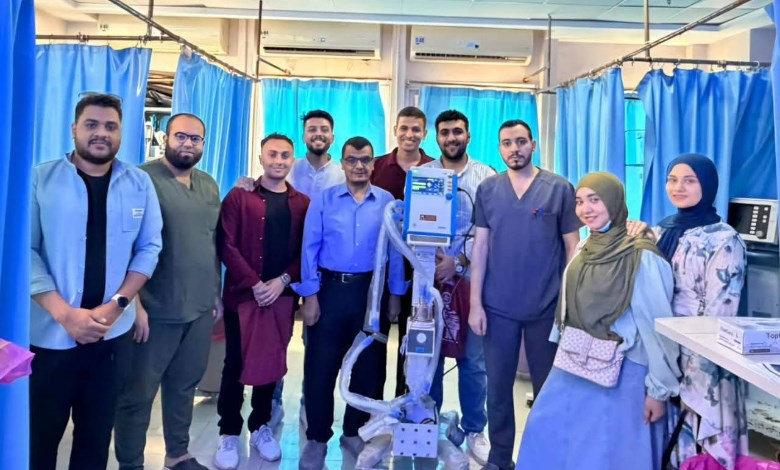 طلاب دفعتين يتبرعون بـ17 جهاز طبي لمستشفى الأزهر الجامعي بأسيوط