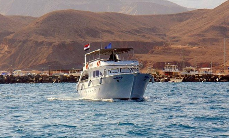 دراسة علمية لإعادة ضبط فترات وقف الصيد بالبحر الأحمر