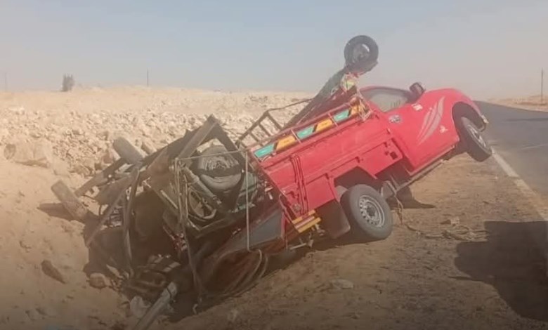 انقلاب سيارة ربع نقل في أسيوط
