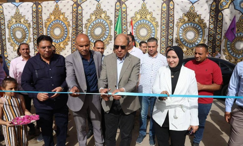 محافظ المنيا يفتتح موقف سمالوط الجديد
